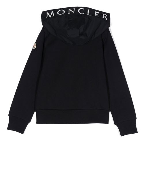 Felpa bambino blu con cappuccio e logo sulla manica MONCLER KIDS | H29548G00036809B3778